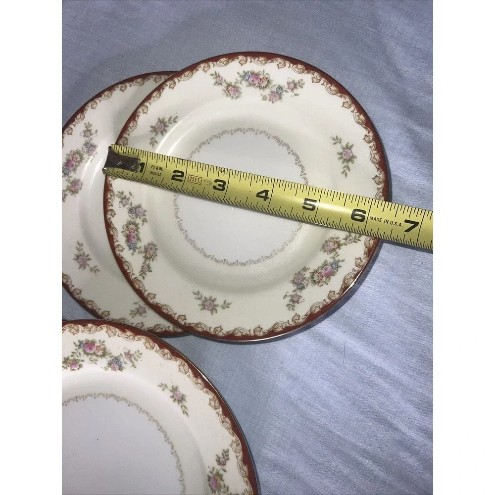 Cherry China (Japan) CHE7, Replacements, Red Border, Floral Sprays, 8 Pieces‎
